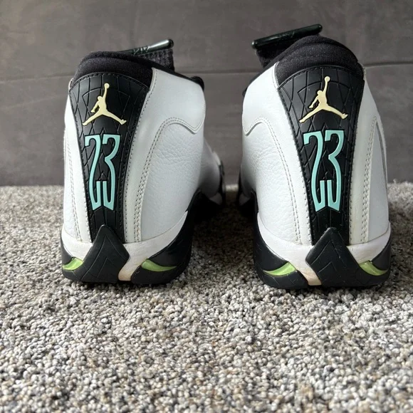 Jordan size 10 black and white - Picture 4 of 10